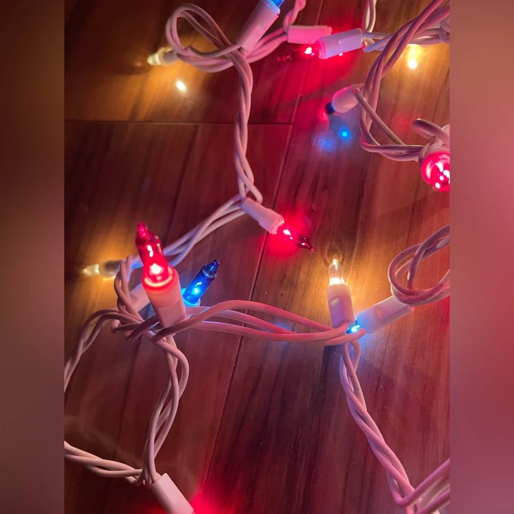 12 ft Red White Blue Patriot String Lights Indoor Outdoor White Cord Never Used